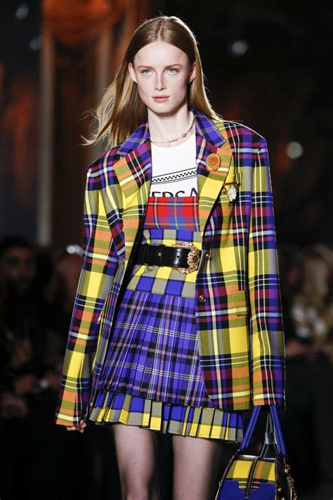versace aw18 collection